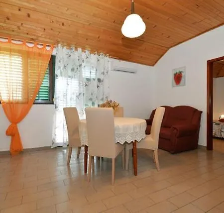 Apartment Ratimir Murter